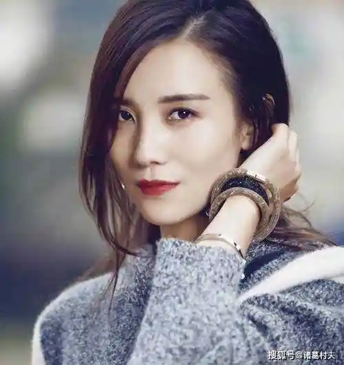 这谁顶得住嘛43岁宋佳真正的人间尤物