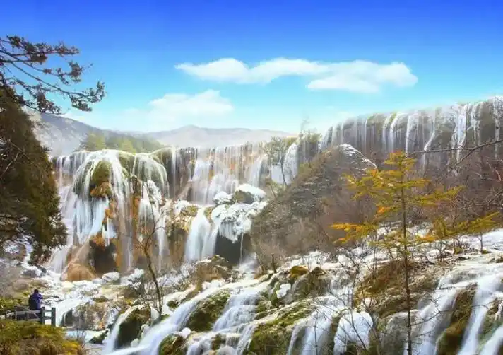 百泉,故乡的水(五)九寨沟的水太纯太美了,变的超凡脱俗,仿佛 - 抖音