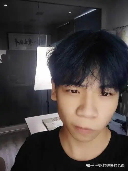 有没有发色染了之后就算黑色长出来也很好看的发色?