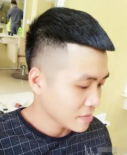 瓜子头发型男生图片男生短发瓜子头图片大全