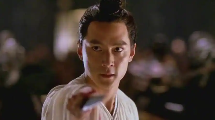 夜宴:挡我者死,吴彦祖独自大战羽林卫,誓要杀死皇帝