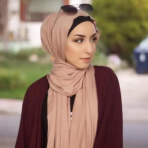 批发高品质迪拜时尚纯色穆斯林雪纺头巾的妇女即时头巾围巾 - buy