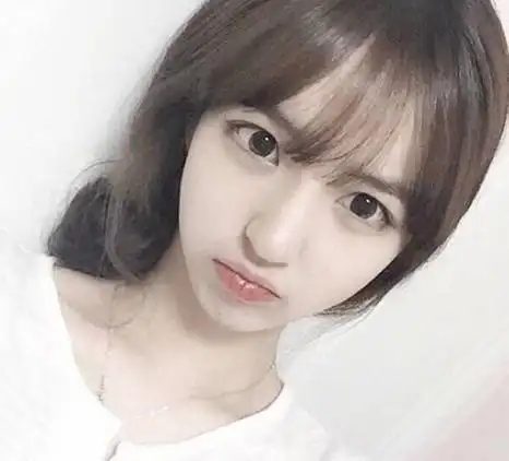 2017流行发型女图片:14款最新空气刘海发型你选哪款?