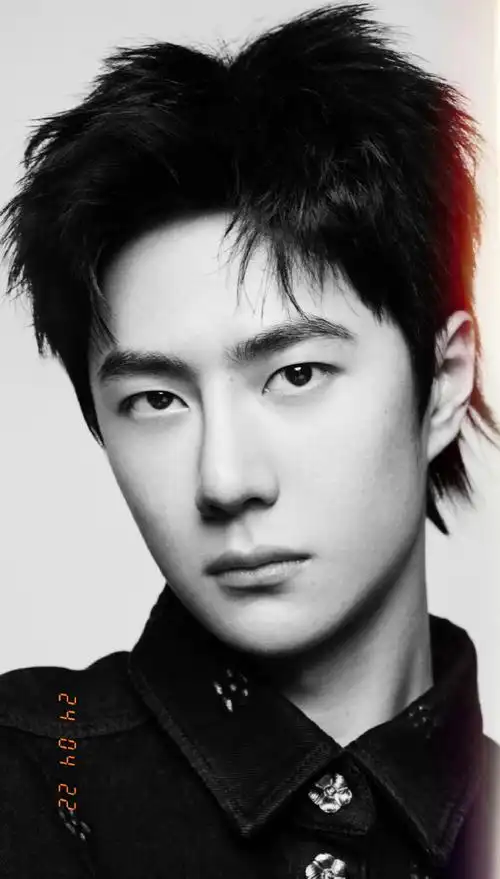 王一博 杂志大片中的蜕变