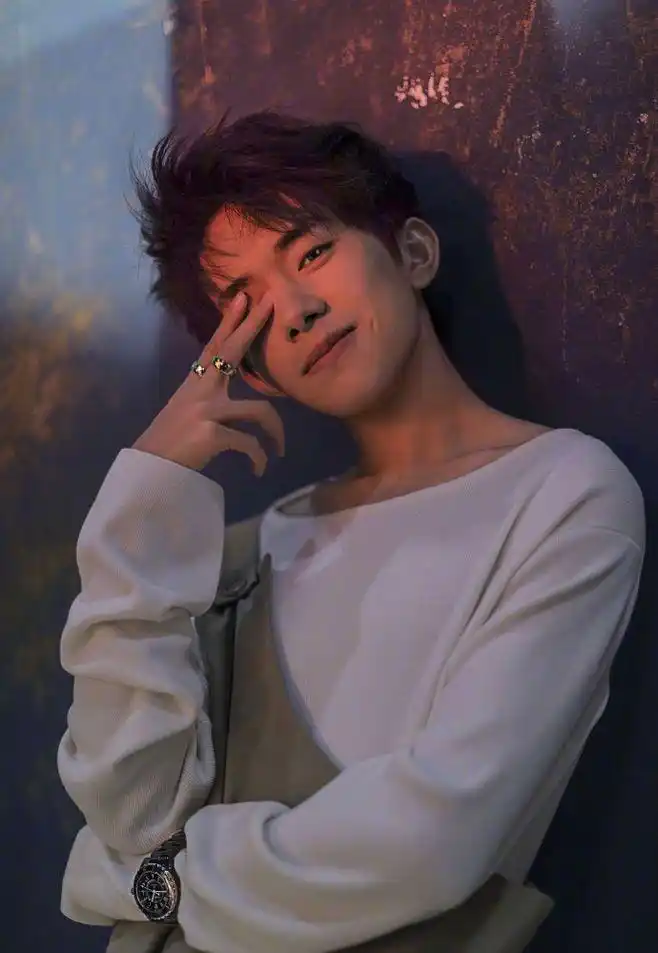 易烊千玺 《时尚cosmo》13月刊