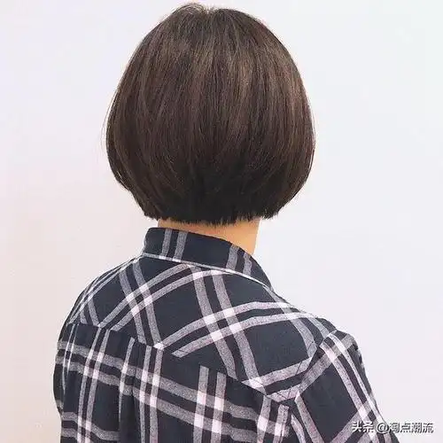 简单的波波头发型不用打理也有型