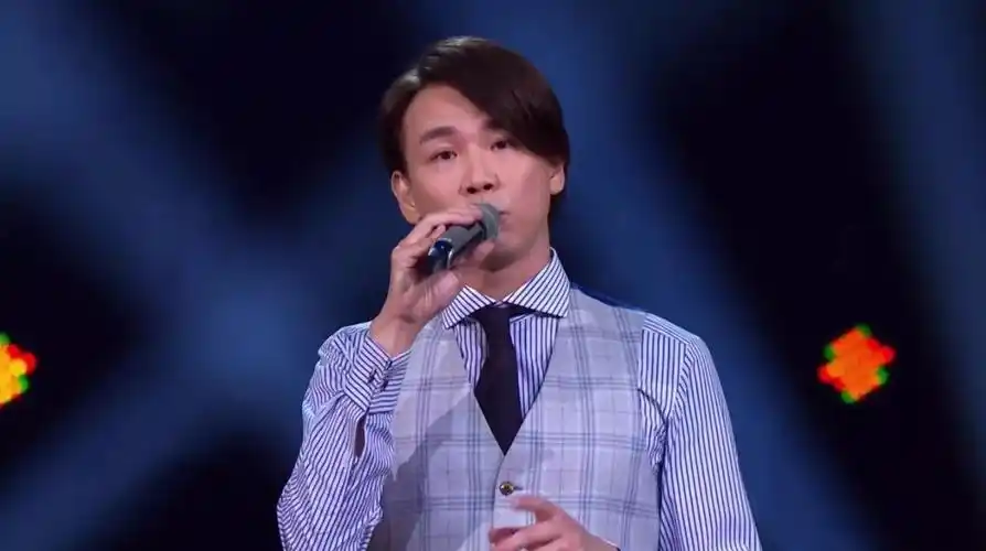 蒙面唱将哪位歌手的出现让你泪流满面,黎明周传雄陈楚生还是?