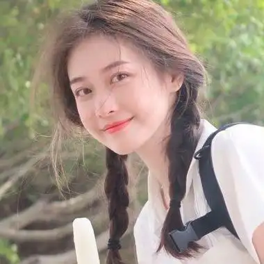 阳光的头像女最新