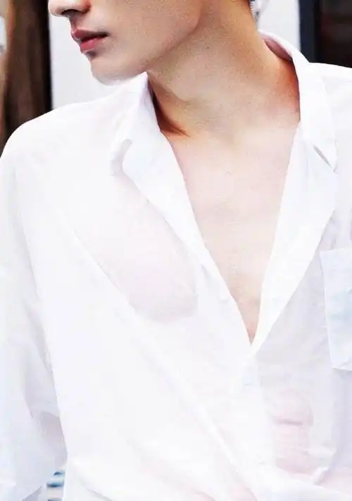 刘学义白衬衫写真图!__财经头条