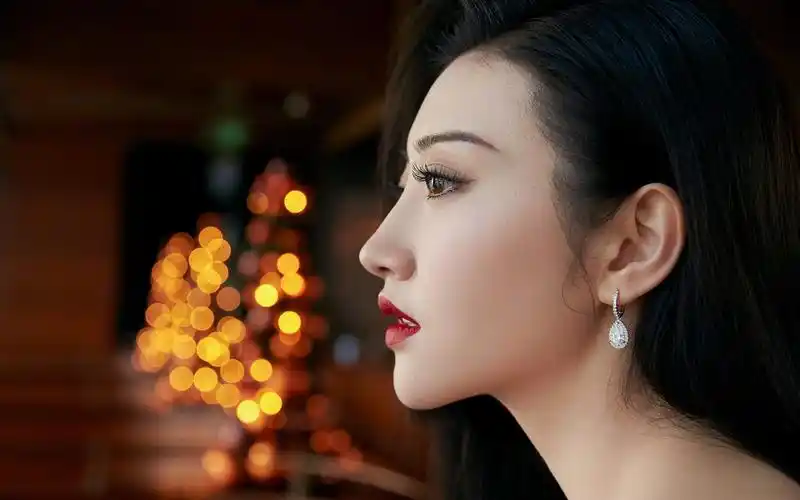 景甜鱼尾裙性感高清桌面壁纸-大陆明星-壁纸下载-美桌网