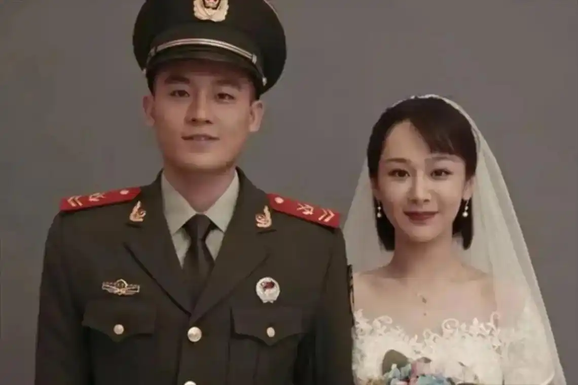 这个画面我想过无数次#结婚照#欧豪#杨紫 - 抖音