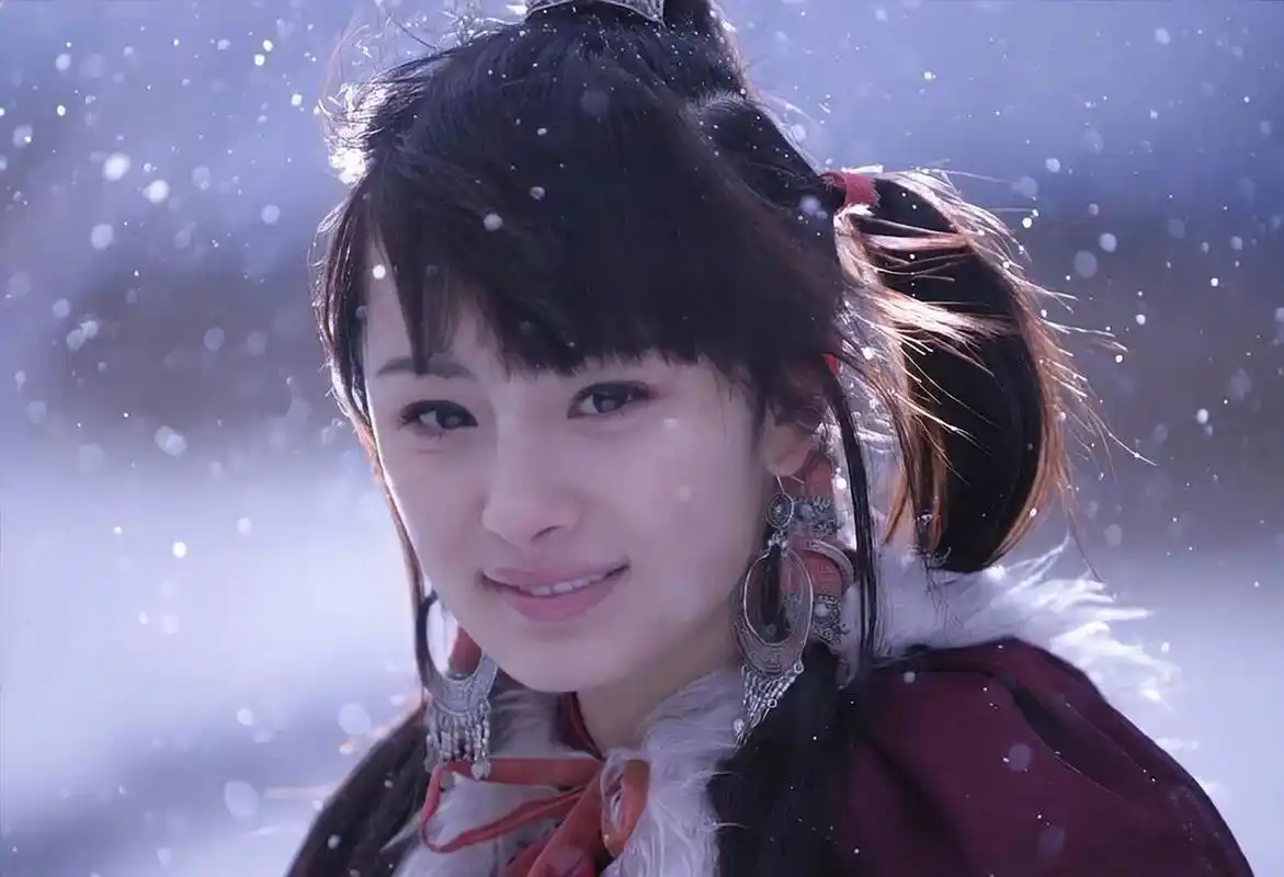 杠就是你对←07 	 94 杨幂--郭襄 在众多#神雕侠侣# 版本里,我最