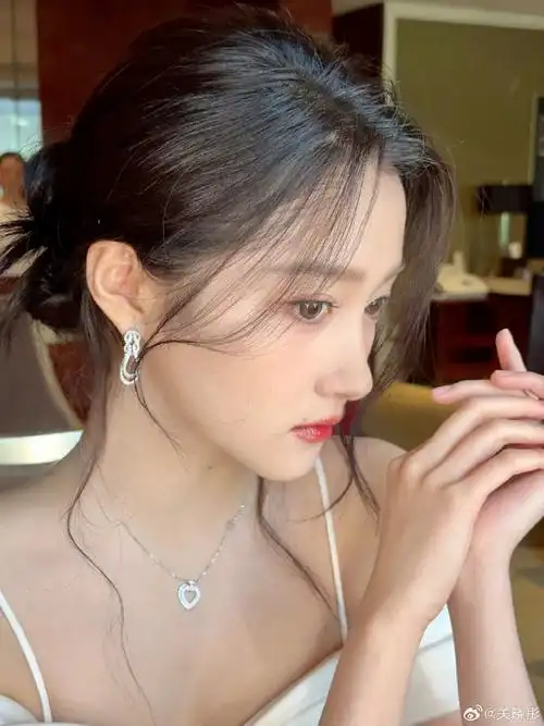 曾少年#好的小白兔小白兔bulingbuling 的谢乔你最美啦!#关晓彤