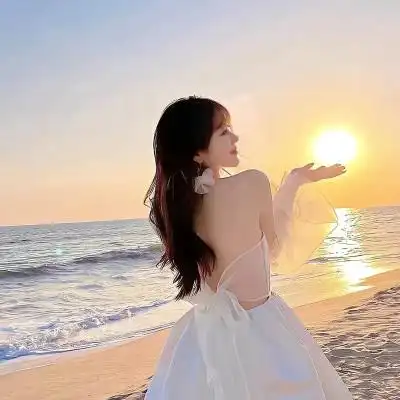 女生海边背影头像唯美
