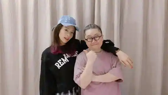 袁咏琳自曝咸鱼翻身,万茜资源飞升成大赢家_姐姐_节目组_阿朵