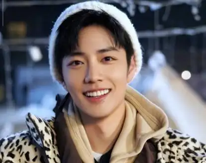 《骄阳伴我》谁能拒绝肖战这个笑容?