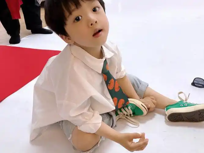 开心#宝宝日常穿搭指南#骗你生儿子#儿子也是妈妈的小情人#宝宝周岁照