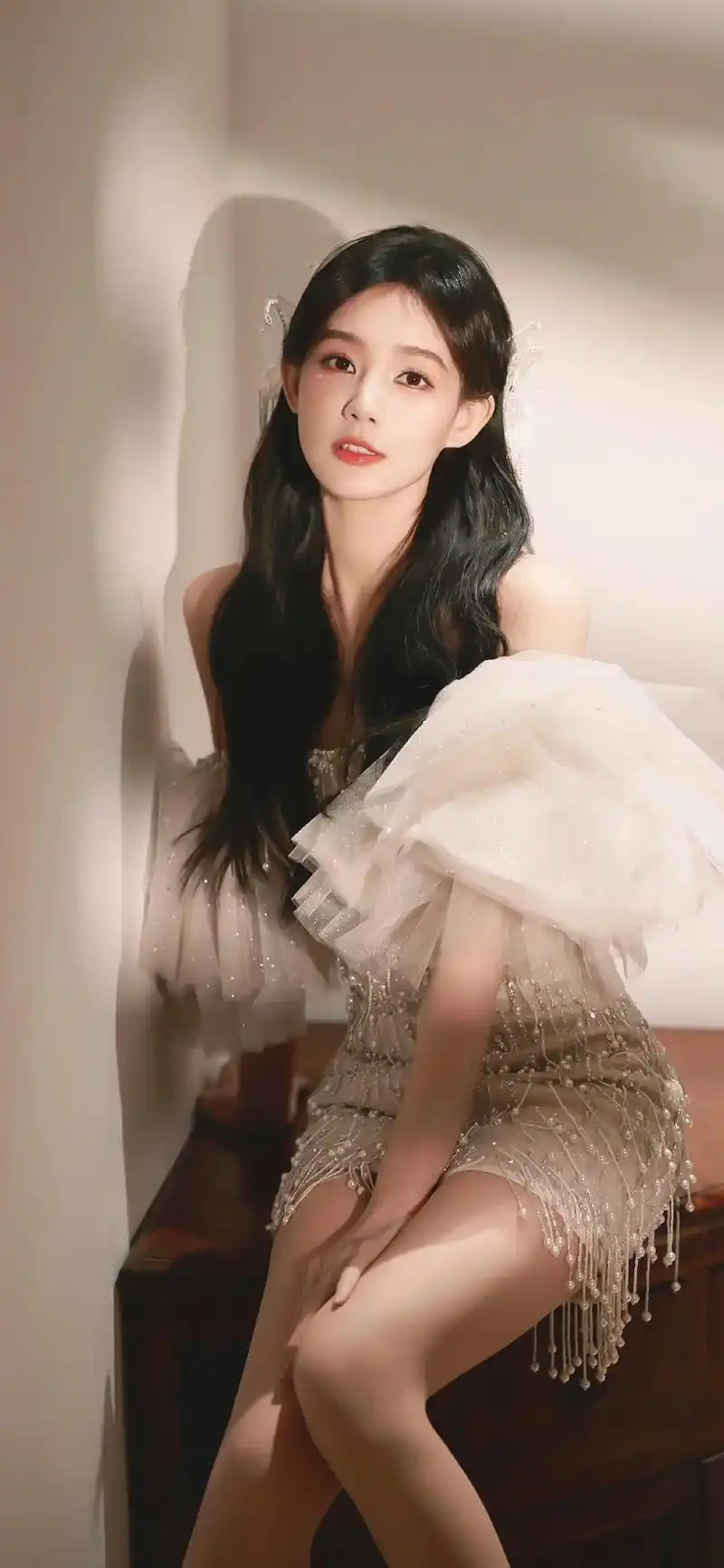 李一桐壁纸来啦!她的眼睛真的会笑耶!#手机壁纸 #高清壁纸  - 抖音