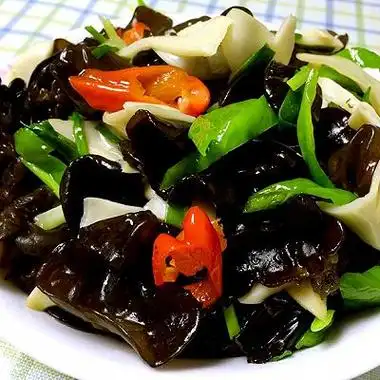 杏鲍菇炒黑木耳