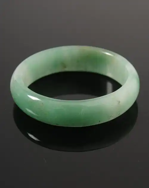 女款绿色天然东陵玉手镯