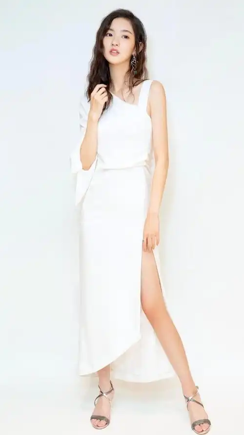 王玉雯美图,周身透着一股青春活泼的气息!