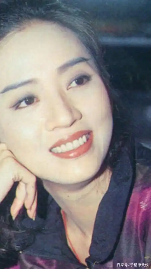 梅艳芳歌影双栖艺人照,岁月无情,至今是个遗憾