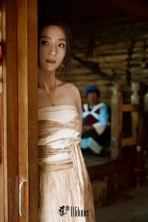 胡冰卿520逐梦大片##有风娜娜头发长长了