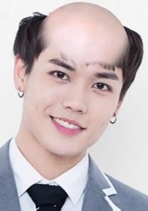 百分九集体变秃头:蔡徐坤帅气消失,陈立农垮掉,只有他颜值依旧|蔡徐坤