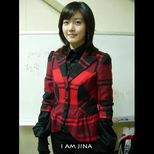 雪之女王里成宥利的戏服~哈多哈灵