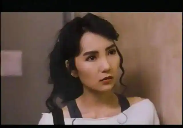 赵静仪:年轻时媲美万绮雯,尝试风月片无果后,专心扮演丫鬟