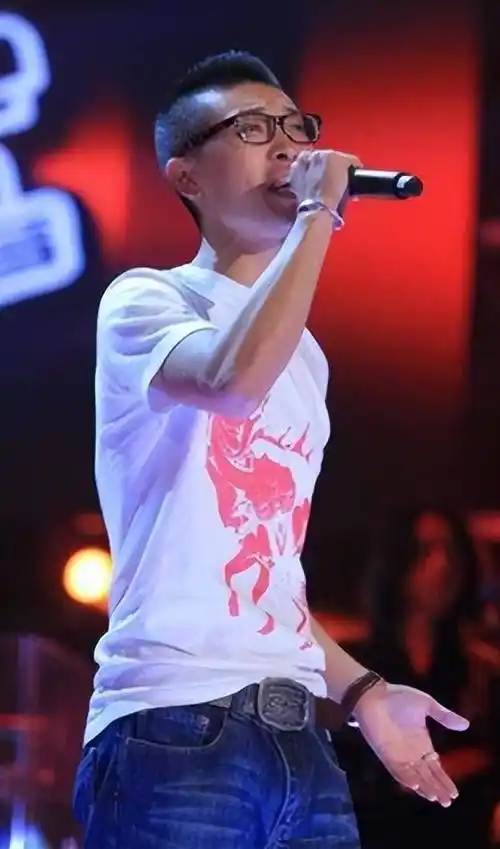 《中国好声音》第一季第四期,张赫宣唱《你是我心爱的姑娘》