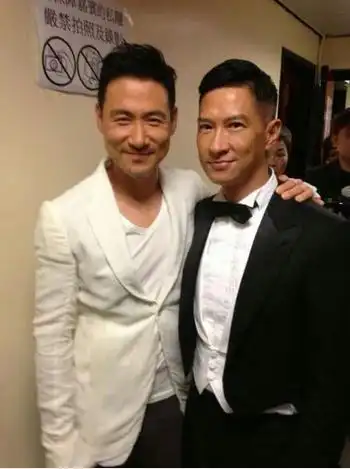 张家辉有多高看他和黄渤合照就知道