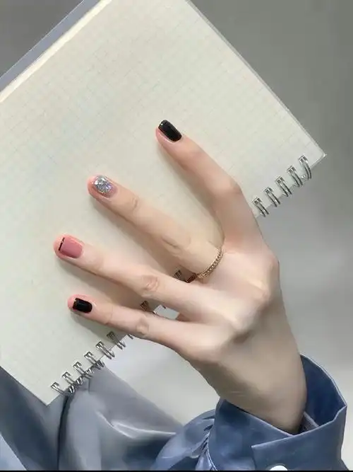 夏日限定美甲 高级耐看的小短甲推荐 短指甲也可以这么美适合上班族的