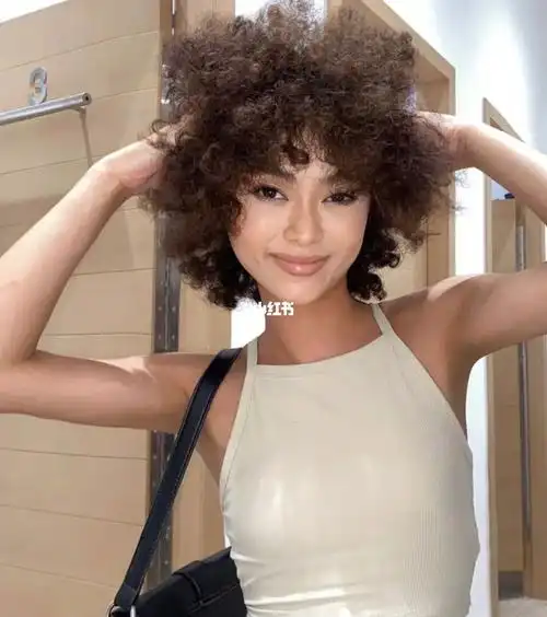 短发爆炸卷发#日系发型 #复古卷发 #高层次发型 #亚风格发型 #亚风格