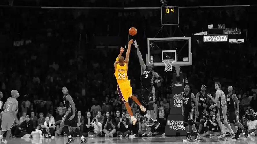 top时刻科比离世四周年重温黑曼巴生涯十佳球