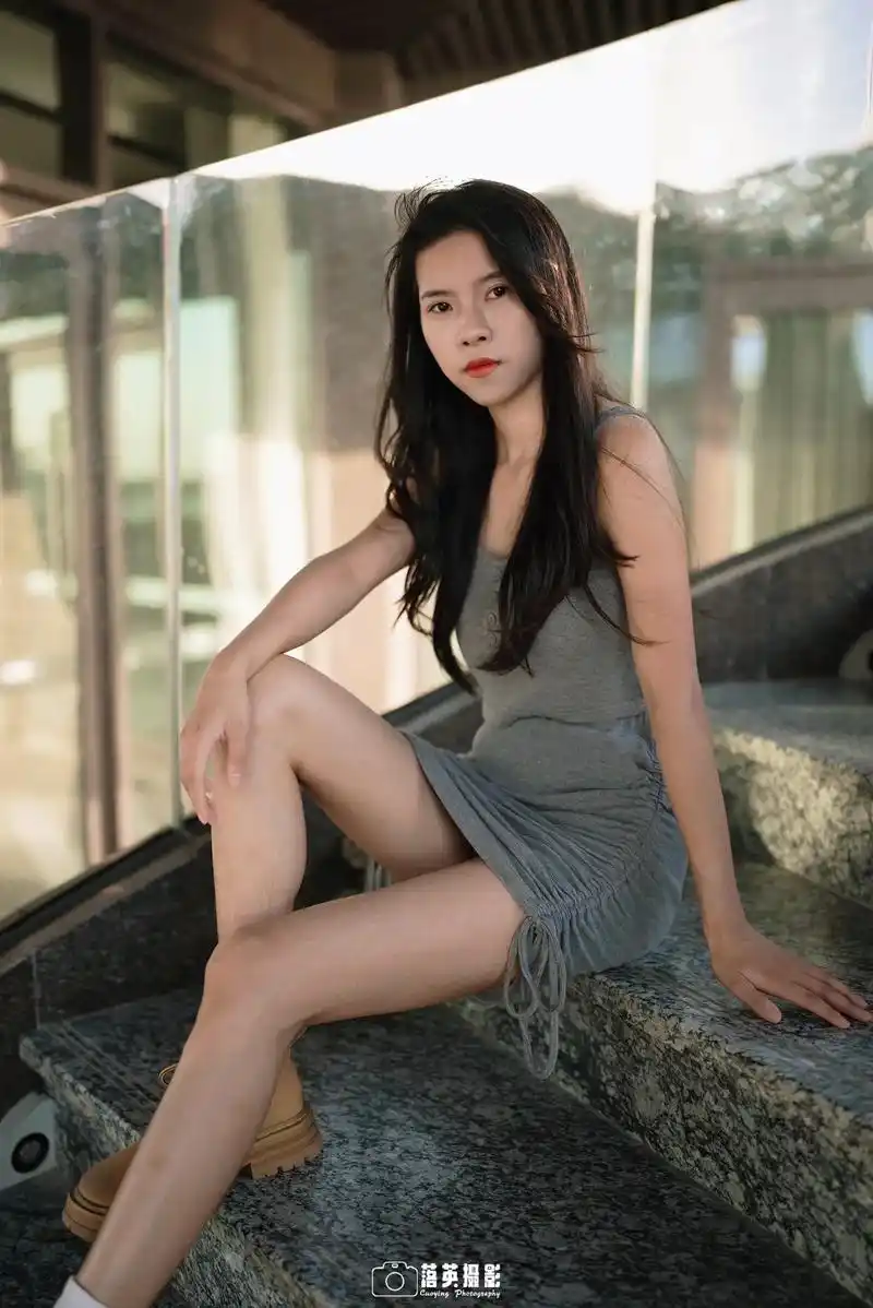 最全楼梯拍照姿势～#摄影 #人像写真 #楼梯拍照 #潮州约拍 - 抖音