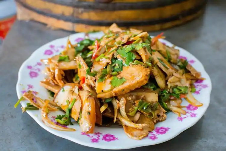 张师招牌菜:肘子肉