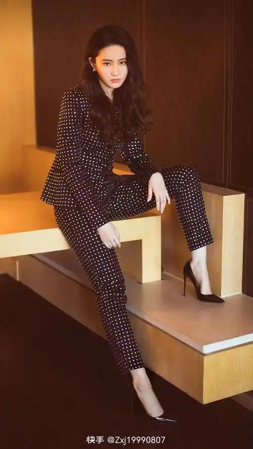 女神——刘亦菲美腿_网易订阅