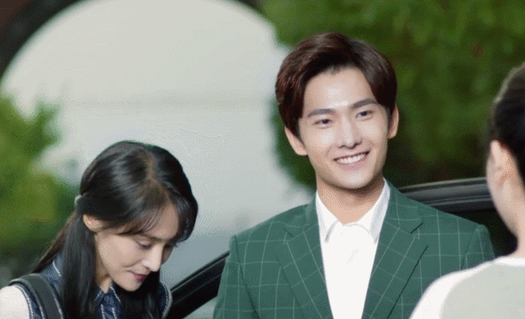 微微一笑很倾城gif杨洋gif郑爽gif