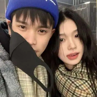 2021情侣头像抖音一左一右