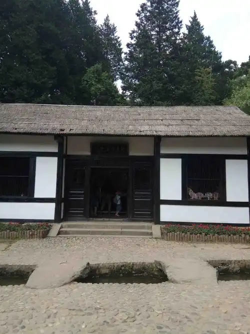 庐山风景美如画