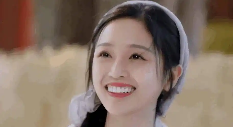 女明星"假牙"大pk,谁的嘴巴闭不上,谁的嘴里藏着一套房?