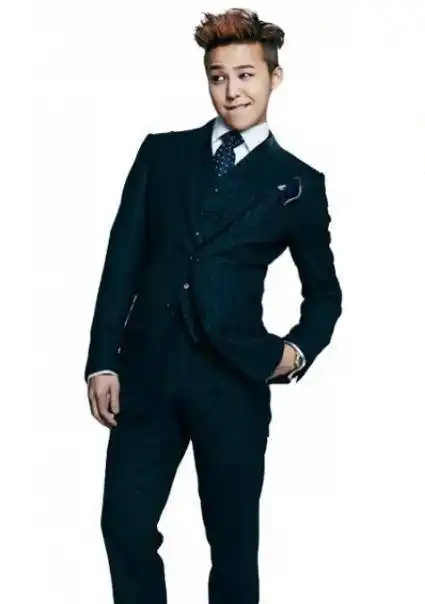 2021年,8年过去了.权志龙(32岁)和金智妮(24岁)是什么关系?