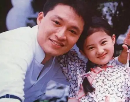 回顾金铭我43岁虽没结婚但不代表没伴侣人过得快活潇洒重要