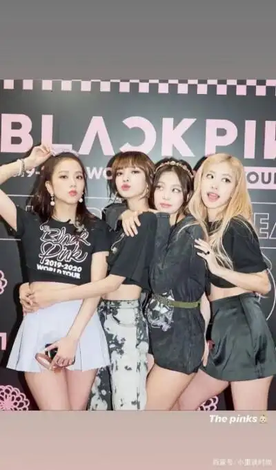 壁纸正在起床中