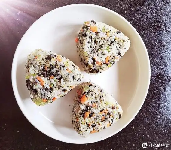 广东住家饭篇一百五十五海苔饭团