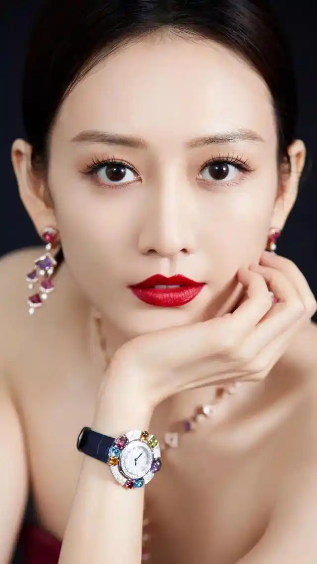 王鸥|明星壁纸,停止内卷,拒绝焦虑,开心是王道