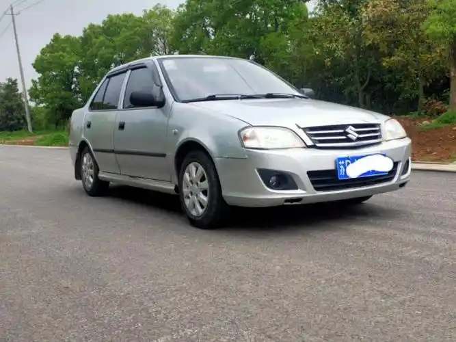 新到13年 铃木 小羚羊 1.3排量 全车原版