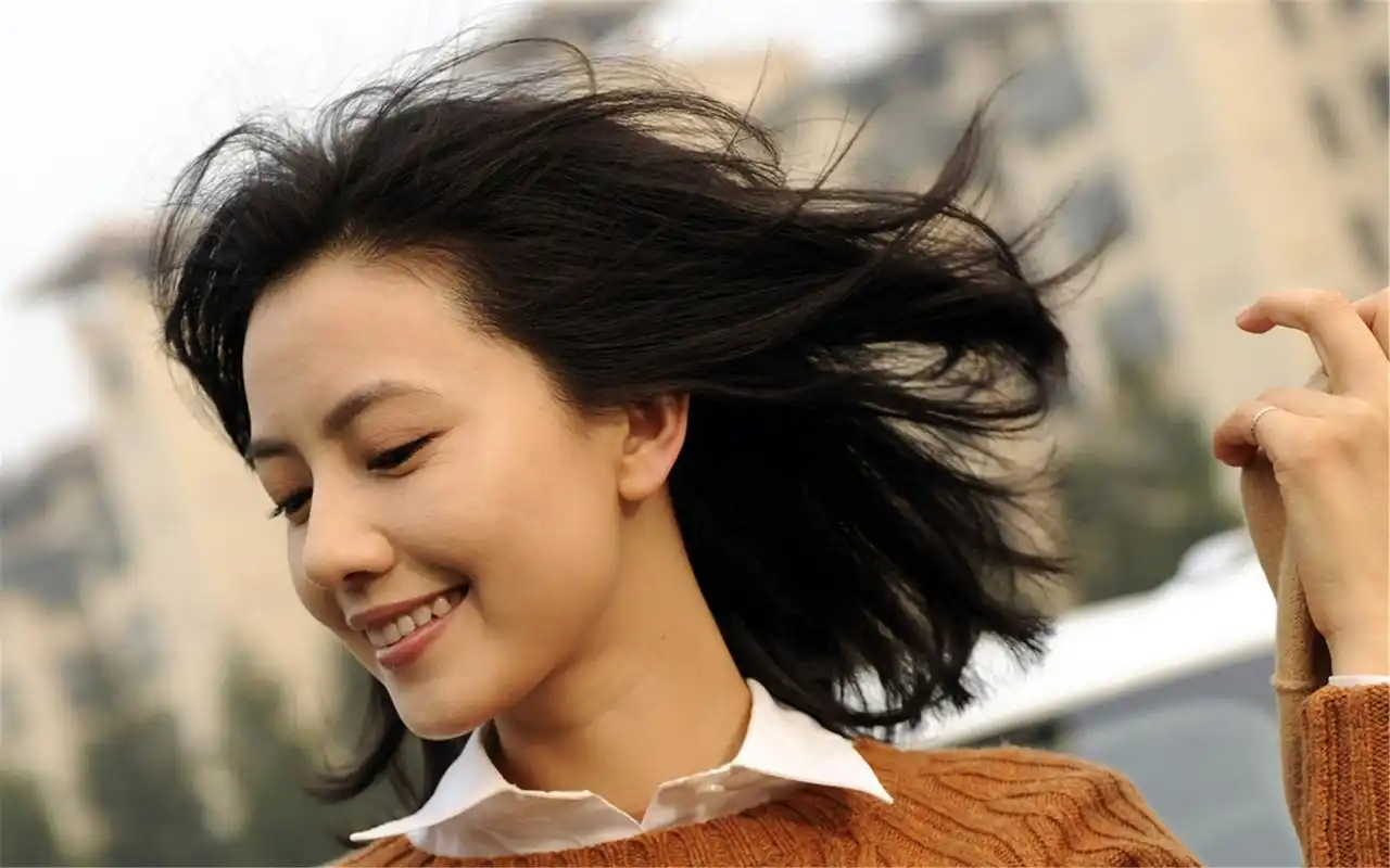 清嘴女孩高圆圆清纯唯美熟女风写真桌面壁纸下载高清大图预览1920×12