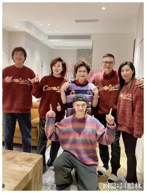 陈伟霆家宴曝光!哥哥帅气不输明星弟弟,高颜值妈妈抢镜!